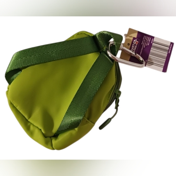 🐶🐾NWT DOG CLOTHES & PET-BAG/HOLDER🐾🐶 - Picture 3 of 3